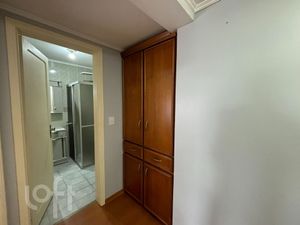 Image 6 - 828095