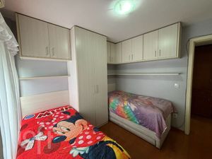 Image 3 - 828095