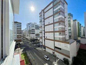 Image 7 - 828119