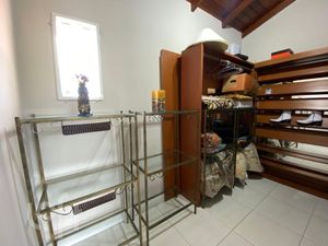 Image 23 - 828134
