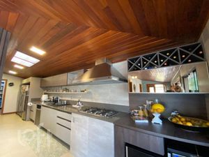 Image 9 - 828134