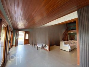 Image 3 - 828134