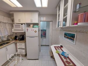 Image 9 - 828173