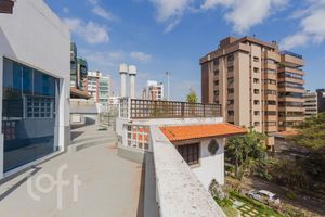 Image 55 - 828222