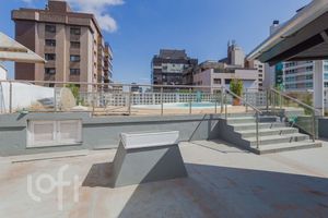 Image 48 - 828222
