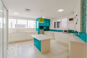 Image 16 - 828222