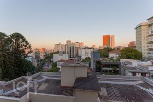 Image 30 - 828300