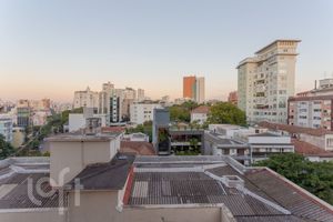 Image 37 - 828300