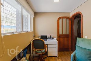Image 15 - 828323
