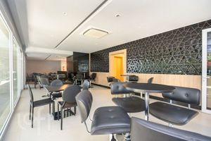 Image 36 - 828360