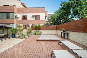 Image 15 - 828360