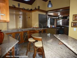 Image 21 - 828372
