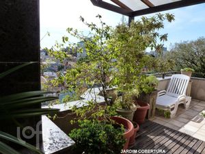 Image 23 - 828372