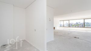 Image 9 - 828374