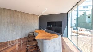 Image 31 - 828374