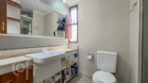 Image 11 - 828379