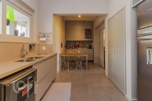 Image 13 - 828407