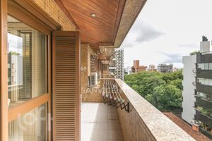 Image 29 - 828453