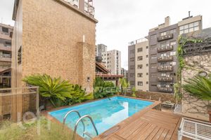 Image 11 - 828453