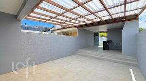 Image 8 - 828459