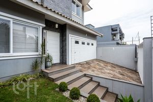 Image 68 - 828515