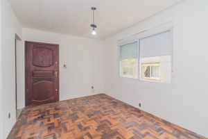 Image 1 - 828698