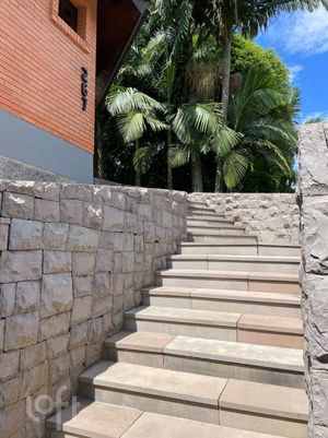 Image 44 - 828774