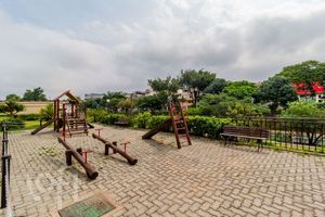 Image 23 - 828785
