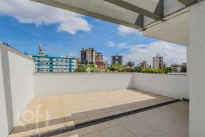 Image 21 - 828858