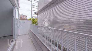 Image 6 - 828858