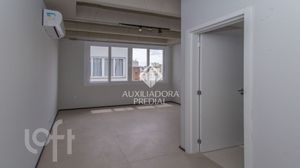 Image 10 - 828858