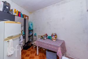 Image 27 - 828861