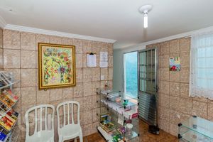 Image 14 - 828861