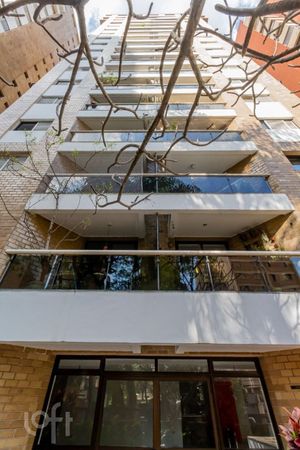 Image 26 - 828893