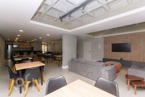 Image 21 - 828908