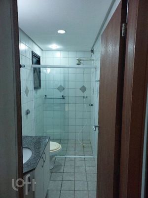 Image 11 - 828951
