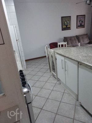 Image 6 - 828951