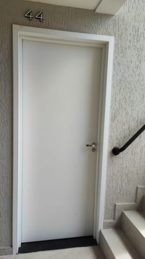 Image 4 - 828969