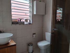 Image 6 - 829026