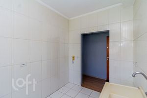 Image 18 - 829155