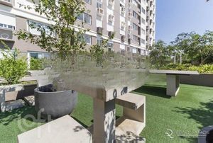Image 25 - 829367