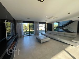 Image 23 - 829442
