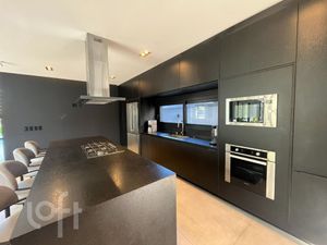 Image 20 - 829442