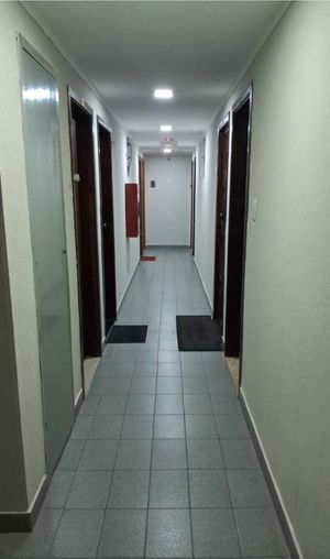 Image 5 - 829461