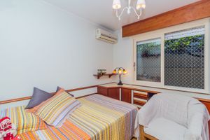 Image 19 - 829500