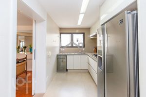 Image 10 - 829763