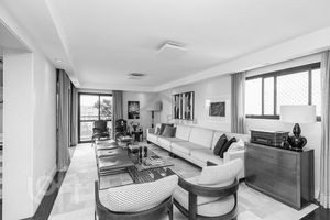 Image 15 - 829763
