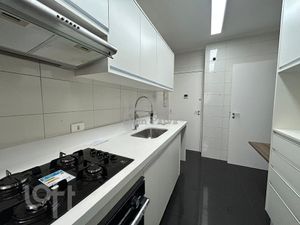Image 32 - 829828