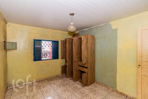 Image 4 - 829945
