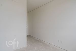 Image 32 - 830032